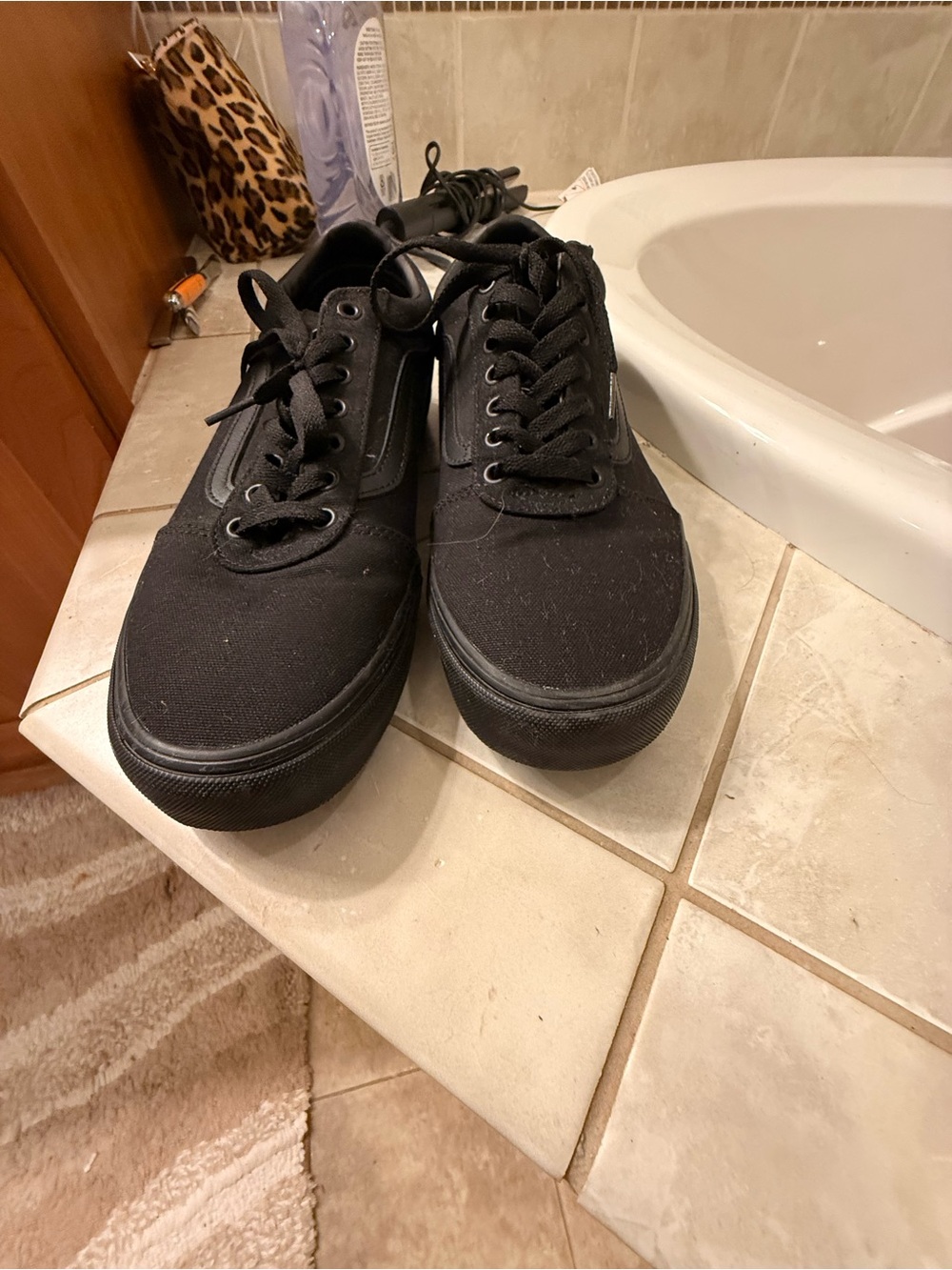 Vans Black Low-Top Canvas Sneakers size 12